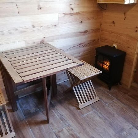 Patrice Et Chrstel Cabane En Bois Chatuzange-le-Goubet Eksteriør bilde