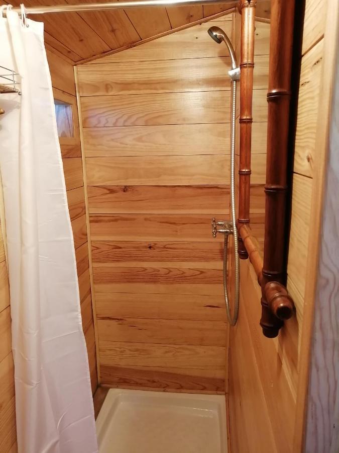 Patrice Et Chrstel Cabane En Bois Chatuzange-le-Goubet Eksteriør bilde